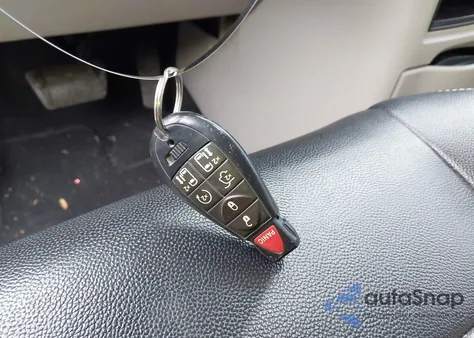 2015 Chrysler Town & Country Touring-L from USA, damaged, VIN 2C4RC1CG1FR561951